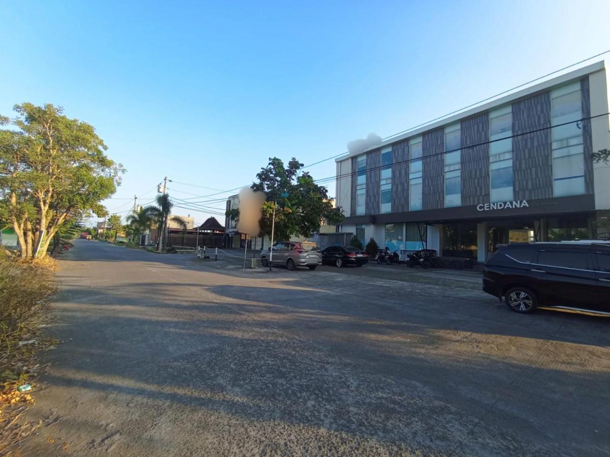Cendana Coliving Solo Baru Hotel Buitenkant foto