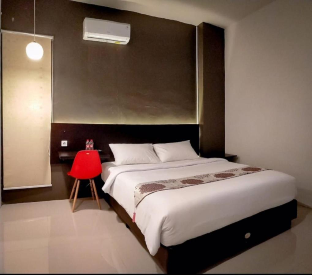 Cendana Coliving Solo Baru Hotel Buitenkant foto