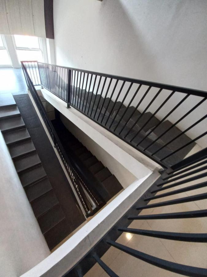 Cendana Coliving Solo Baru Hotel Buitenkant foto