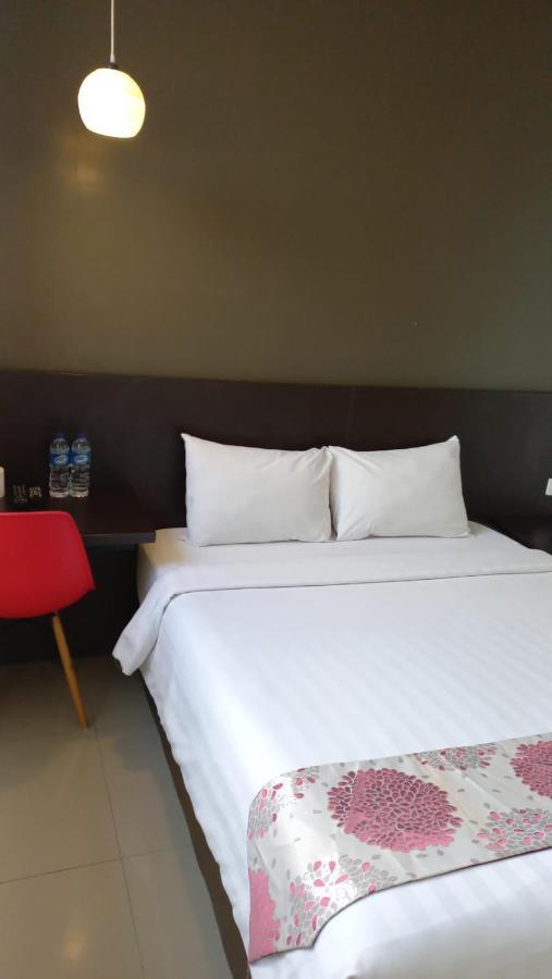 Cendana Coliving Solo Baru Hotel Buitenkant foto
